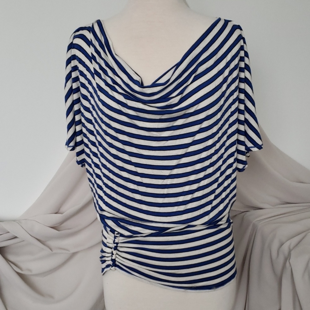 Pullover knit top